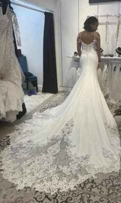 Allure 新娘 10 码婚纱新品 — 第 1/3 张图片