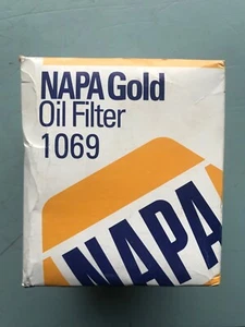 NAPA Gold Oil Filter 1069 - Picture 1 of 3