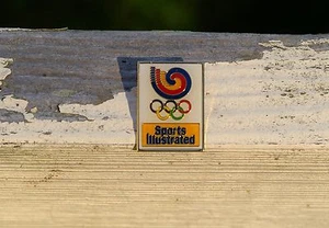 1983 Sports Illustrated Olympic Rings Metal & Enamel Lapel Pin Pinback - Picture 1 of 3
