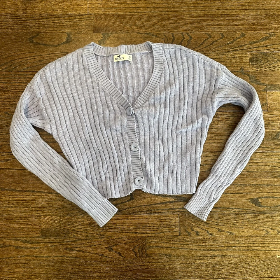 HOLLISTER Button Down Long Sleeve Cardigan Cropped Sweater Violet X Small T0464 - Image 1 of 4