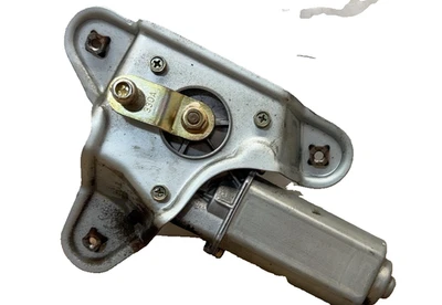 91 92 93 94 95 96 97 TOYOTA PREVIA Wiper Motor Rear SEE PICTURES OEM: 8512095D02 - Image 1 of 4