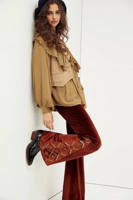 Pantalones acampanados Free People x Driftwood Farah terciopelo bordado XS $178 NUEVOS CON ETIQUETAS Foto 1 de 4