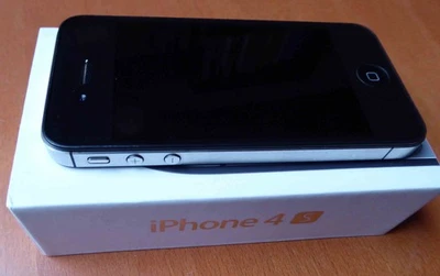 Apple iPhone 4s schwarz A 1387 mit OVP defekt - Bild 1 von 4