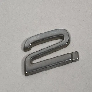 2004-2011 Volvo S40 2.4i Emblem Logo Badge Number '2.' Rear Trunk B3903 Chrome - Bild 1 von 8
