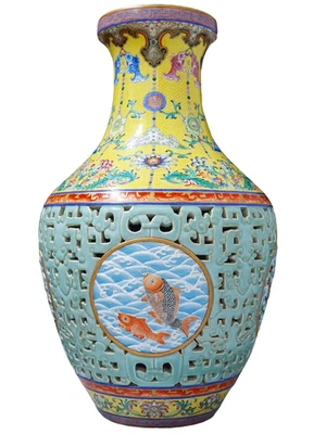 China, reticulated-Vase wohl späte Qing-Republikperiode ca. 1900-1940-6 Zeichen - Bild 1 von 4