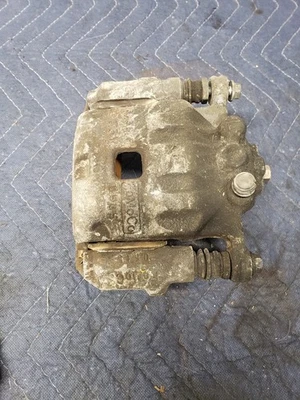 Pinza de freno delantera izquierda conductor sin turbo para Ford Fiesta 11-19 Foto 1 de 4