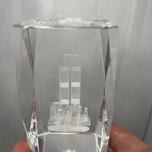 9/11/2001 TWIN TOWERS LASER ETCHED 3" ART GLASS PAPERWEIGHT - Picture 1 of 4