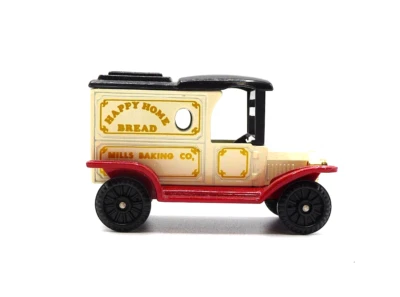 Tomica Tomy Type T Ford Delivery Truck 1977 Happy Home Bread 1/60 F-11  - Image 1 of 4