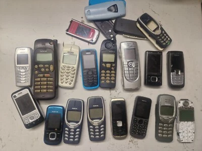 Gebrauchte alte Handys - Bild 1 von 4