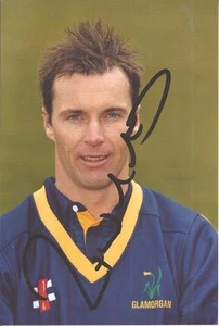 GLAMORGAN * STUART WALTERS SIGNED 6x4 PORTRAIT PHOTO+COA - Picture 1 of 1