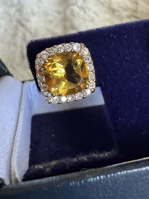 Cushion Earring - Image 1 of 4