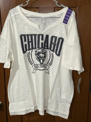 NWT Women’s Chicago Bears NFL Team Apparel Size XXL V-Neck Tee Shirt Ivory/Cream - Image 1 of 4