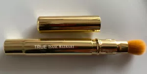 (2) ISAAC MIZRAHI TRUE PENNELLI TRUCCO RETRATTILI LUNGHI~2 CIASCUNO~NUOVI - Foto 1 di 4