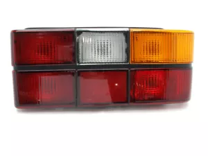 Volvo 1372448 Luz trasera derecha rojo/naranja/blanco 240 1981 sedán - Imagen 1 de 1
