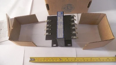 Transformador Acme TA-2-81321, 50 VA, 208/480 voltios, monofásico Foto 1 de 4