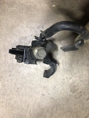 00 TL 1000 R TL1000 TL1000R Suzuki Front Brake Master - Image 1 of 4