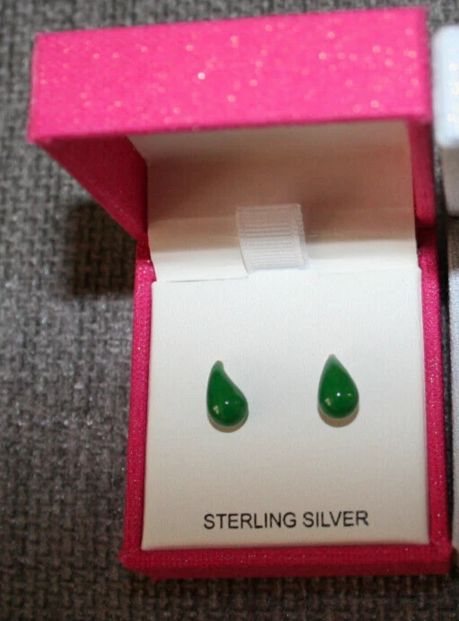 Brincos Charlotte & Lexi prata esterlina 925 pós lágrima esmalte verde - Imagem 1 de 1