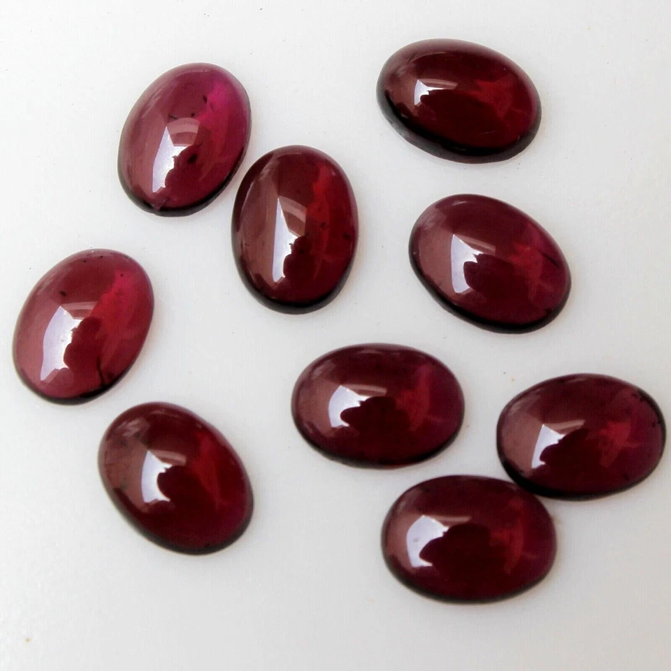 Großhandelsposten 8 x 6 mm Oval Cabochon Natürlicher Granat Lose Kalibriert E... - Bild 1 von 4