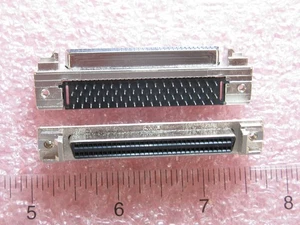 6 PIEZAS TYCO/AMP 5787190-7 Conn D-subminiatura SKT 68 POS 2,54 mm soldadura RA - Imagen 1 de 2