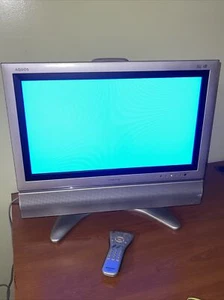 Vintage Sharp Aquos LC-22SV6UM 22” Liquid Crystal TV Analog Tuner Gaming - Picture 1 of 24