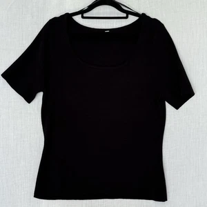 Black Organic Cotton Short Sleeve Top – Minimalist Basic Tee - Picture 1 of 4