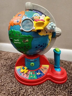 V-Tech Vintage  Fly And Learn Talking Globe Educational Toy creates hours of Fun - Image 1 of 4