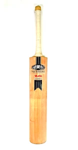 Newbery B.52 Bomber Cricket Bat Size 5 Length 78.5cm. Weight 900g 2lbs - Picture 1 of 17