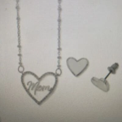 Macy’s Circonita Cúbica Mamá, Colgante Corazón, Collar, Pendientes Madreperla Foto 1 de 4