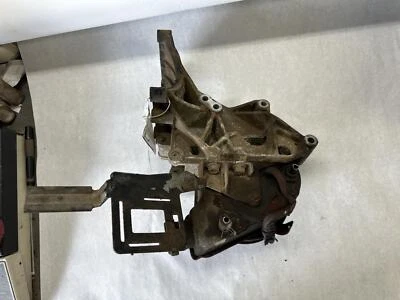 Bomba de direção hidráulica usada serve: 2001 Gmc Sierra 2500 pickup 6.6L diesel grau C - Imagem 1 de 4