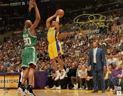 DEREK FISHER LAKERS 5X NBA CHAMPION SIGNED 16X20 SHOOTING PHOTO VS CELTICS BAS - Image 1 of 3