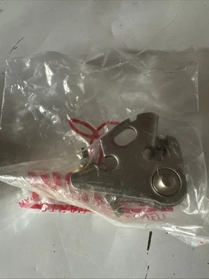 Se adapta a Honda CB 550 F Super Sport cuatro puntos Reino Unido 1976-1977 - izquierda Foto 1 de 4