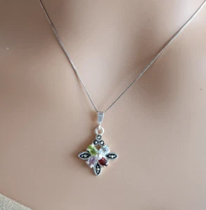 Ciondolo fiore pietra preziosa con granato, topazio, peridoto, ametista su catena scatola da 20" - Foto 1 di 9