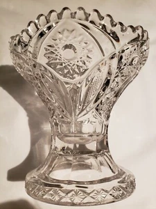 Vintage Starburst Pattern Clear Pressed Glass Decorative Pedestal Nut Candy Dish - Picture 1 of 3