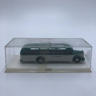Autobús turístico Brekina 1/87 Mercedes Benz O5000 Foto 1 de 4