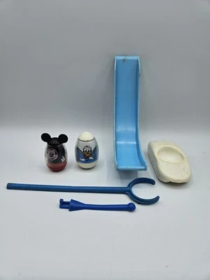 Lote de poste bandera deslizable Pato Donald Mickey Mouse 1977 Magic Kingdom Hasbro Disney  Foto 1 de 4