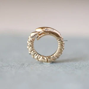 18k Solid Yellow Gold Clarity Natural Diamonds Snake Charm Pendant Fine Jewelry - Picture 1 of 3