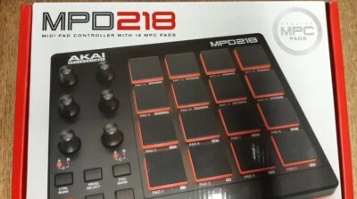Akai MPD218 Midi Pad Controller - Immagine 1 di 3