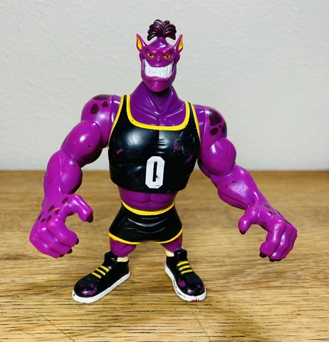 Vintage Space Jam 1996 Monstars Bupkus Purple Monster Alien 6" Figure Cover