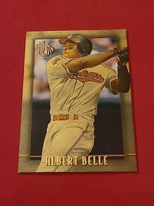 1995 Albert Belle Topps Embossed Golden Idols #125 - Picture 1 of 2