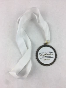 Pacific Crest Half-Marathon Finisher Medal Oregon - Picture 1 of 3
