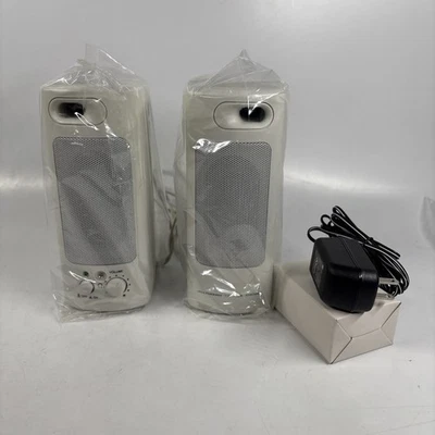 Sistema de altavoces estéreo multimedia retro para computadora de colección Foto 1 de 3