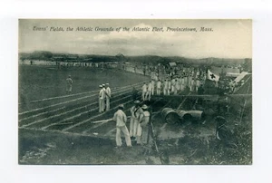 Postal de Provincetown MA, marineros, campo atlético de la Marina, bandera de la Cruz Roja, deportes - Imagen 1 de 2