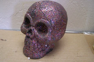 Calavera cubierta con brillo de resina - México - Imagen 1 de 2