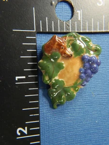 Wolf Fox Grapes Ceramic glazed 1 1/2" silver tone estate brooch PIN A10 - Picture 1 of 3