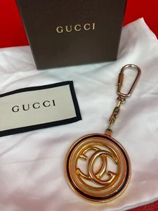 Gucci Logo GG Double G's Vintage Gold Tone Keychain 100% Authentic Guaranteed - Imagen 1 de 16