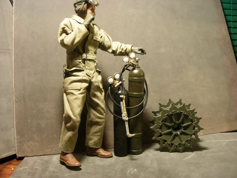 1/6 scale resin cast Engineers welding torch set for Ultimate Soldier or Dragon Cover