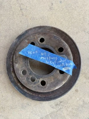 Ford Mustang 1969 polea de manivela de 6 cilindros Foto 1 de 4