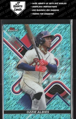 2022 Topps Finest Ozzie Albies 32 Aqua Shimmer Refractor /175 | Atlanta Braves - Image 1 of 2