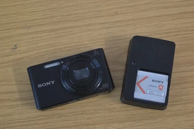 Sony Cyber-shot DSC-W830 Compact Digital Camera Black - FAULTY please read #262 - Image 1 of 4