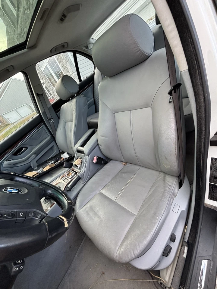 Par de asientos delanteros completos de cuero gris OEM BMW E39 540I 530I E38 740I Foto 1 de 4